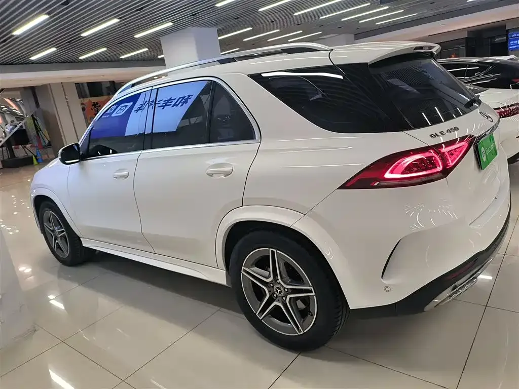 Mercedes-Benz GLE (Import) — фото 8