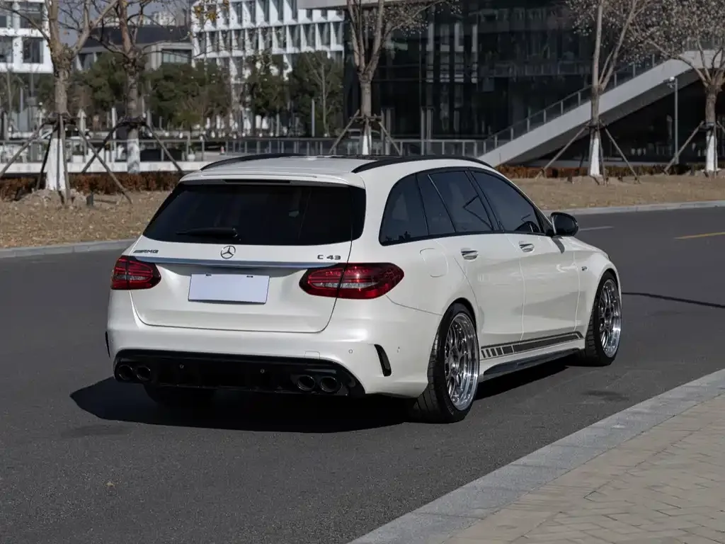 Mercedes-Benz C-Class AMG — фото 4