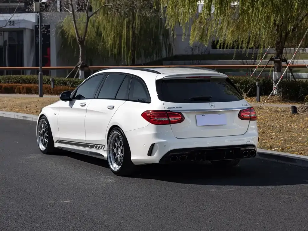 Mercedes-Benz C-Class AMG — фото 9