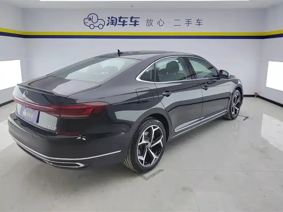 Volkswagen Passat — фото 10