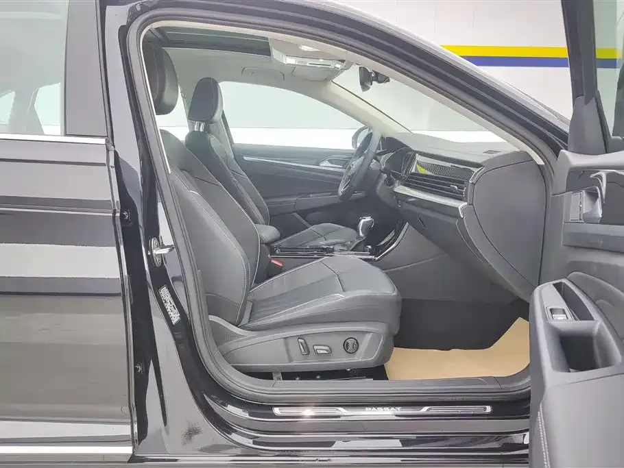 Volkswagen Passat — фото 7