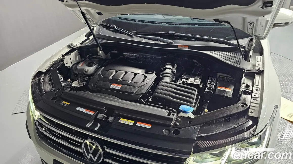 Volkswagen Tiguan — фото 6