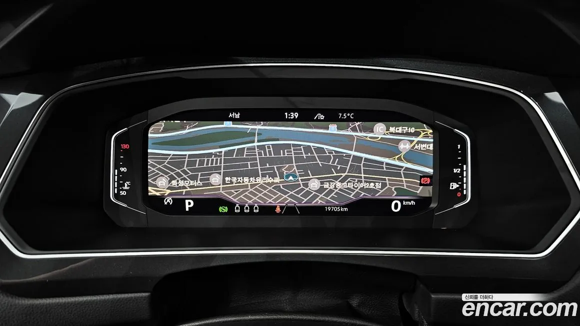 Volkswagen Tiguan — фото 8
