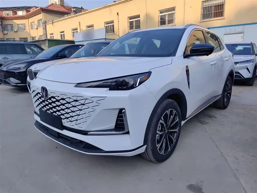 Changan CS55PLUS — фото 1