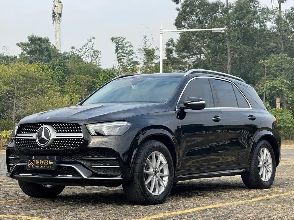 Mercedes-Benz GLE — фото 1