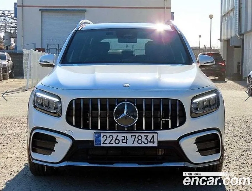 Mercedes-Benz GLB-Class — фото 1