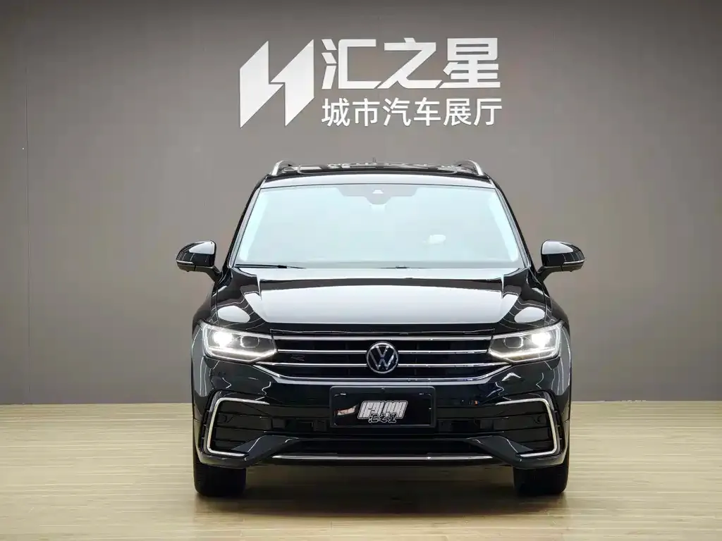 Volkswagen Tiguan L — фото 3