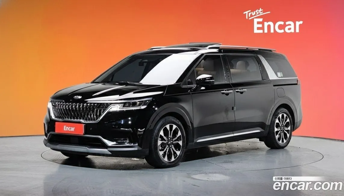 Kia Carnival — фото 1