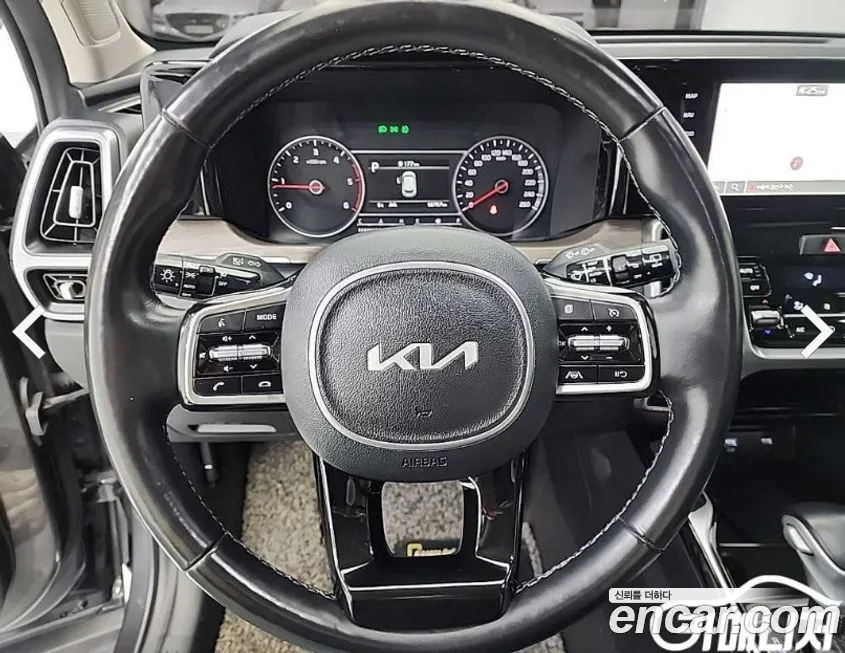 Kia Sorento — фото 9