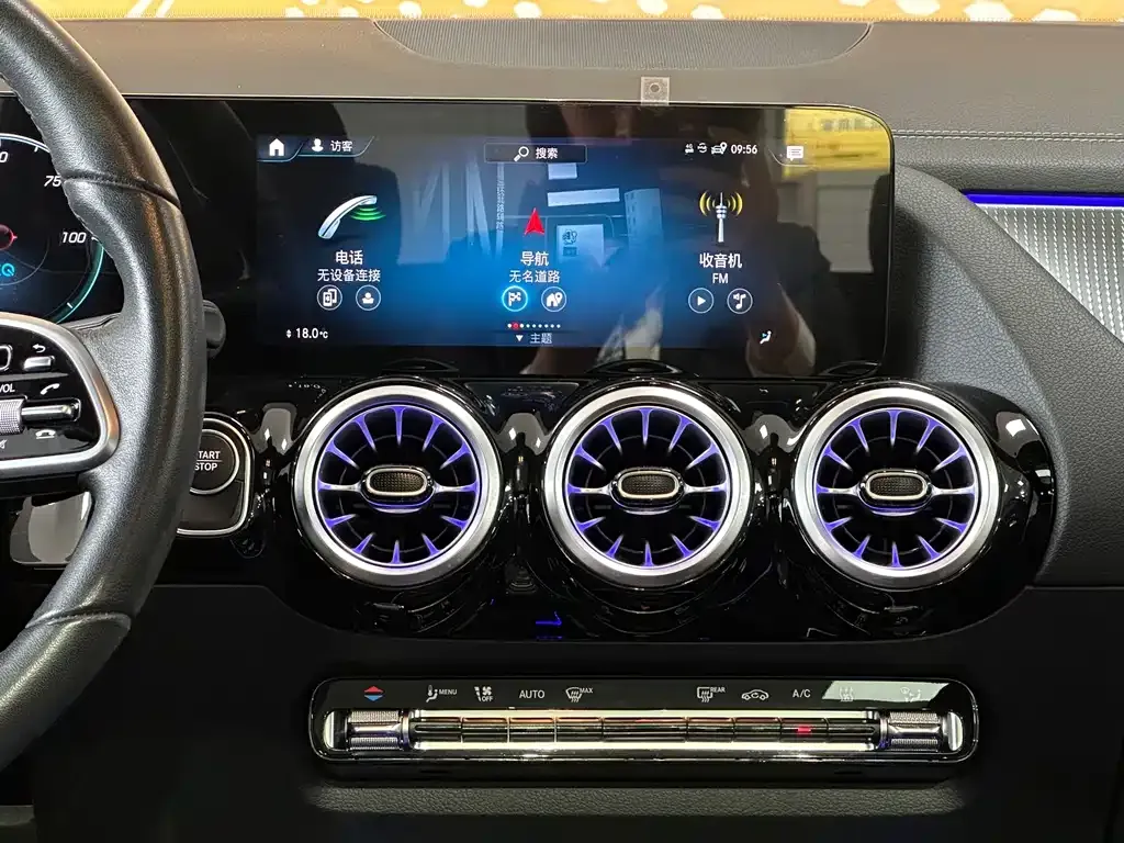 Mercedes-Benz EQA — фото 8
