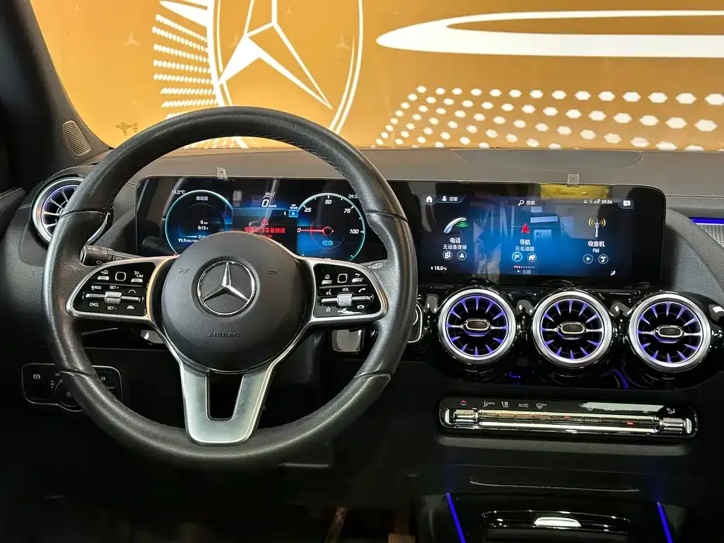 Mercedes-Benz EQA — фото 3