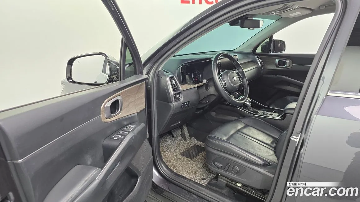 Kia Sorento — фото 5