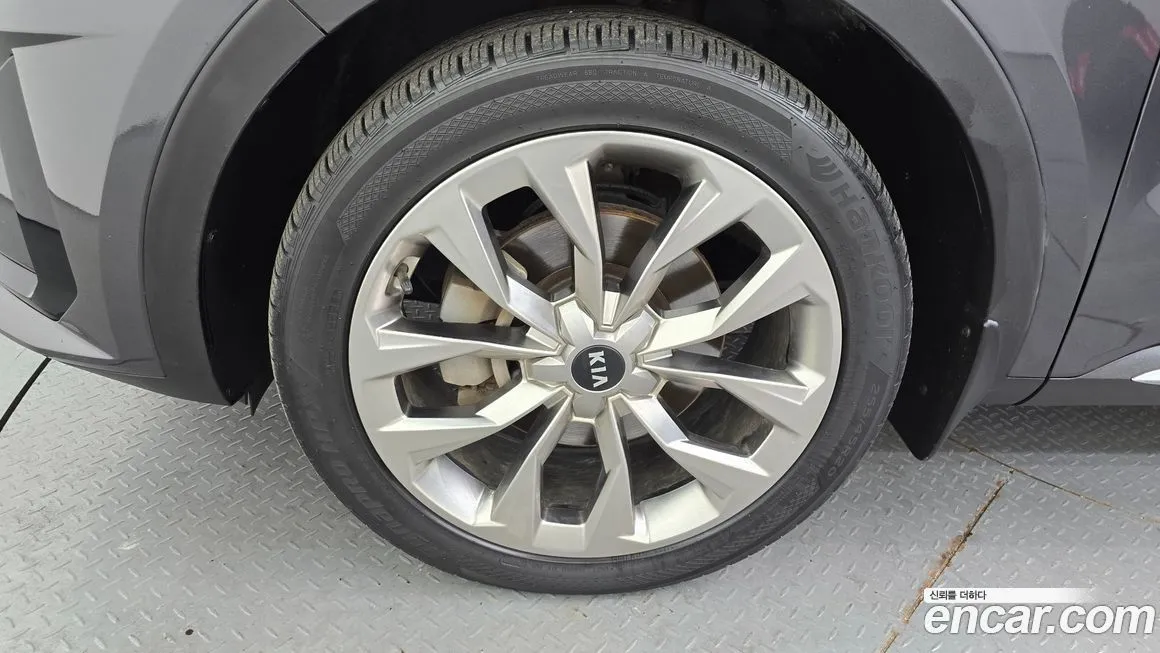 Kia Sorento — фото 10