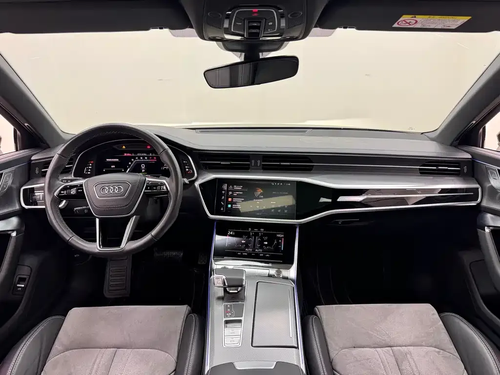 Audi A6L — фото 10