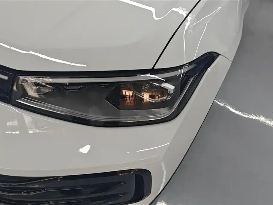 Volkswagen Tharu — фото 4
