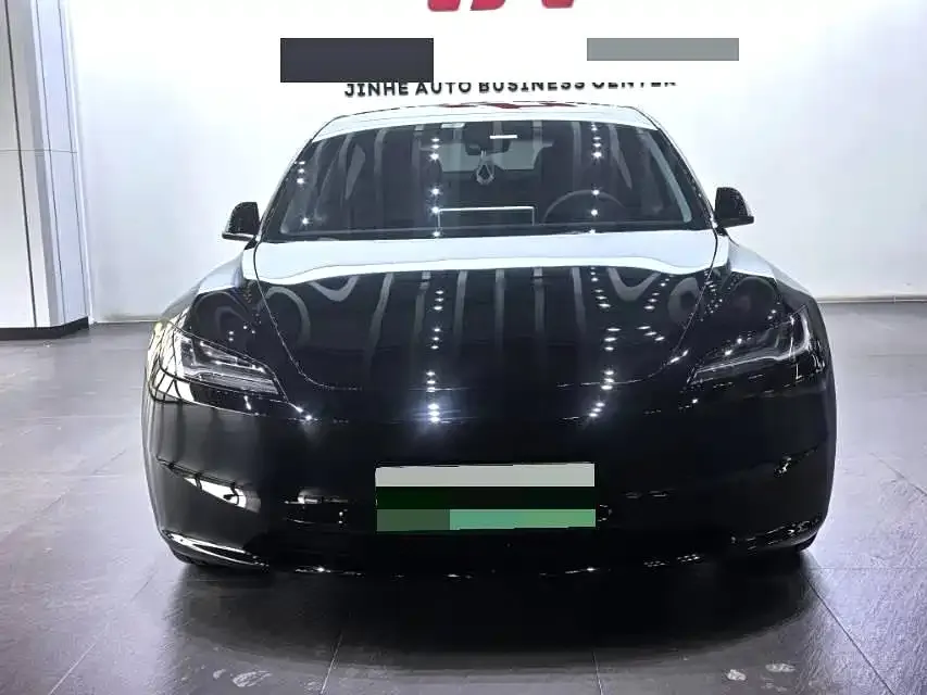 Tesla Model 3 — фото 2