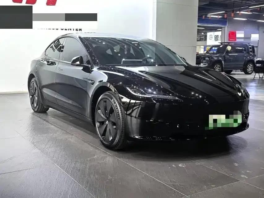 Tesla Model 3 — фото 3