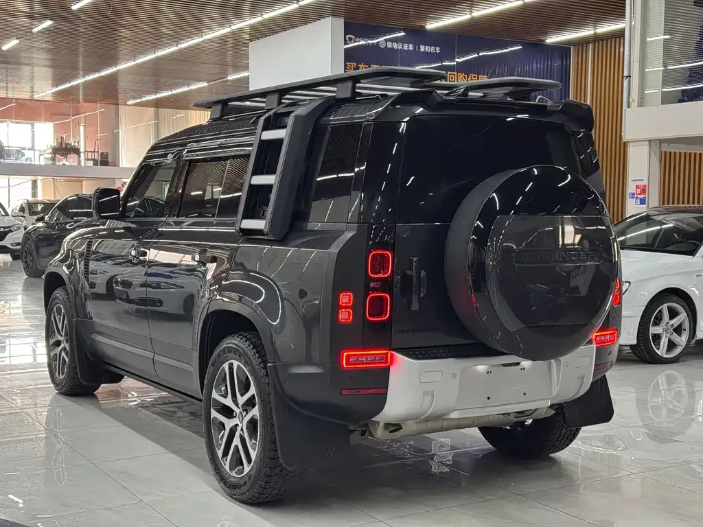 Land Rover Defender — фото 4