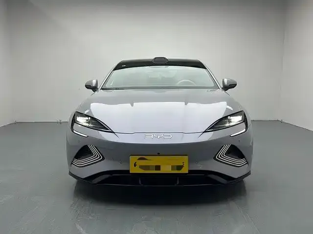 BYD Seal — фото 2