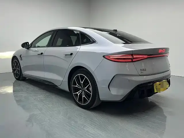 BYD Seal — фото 6