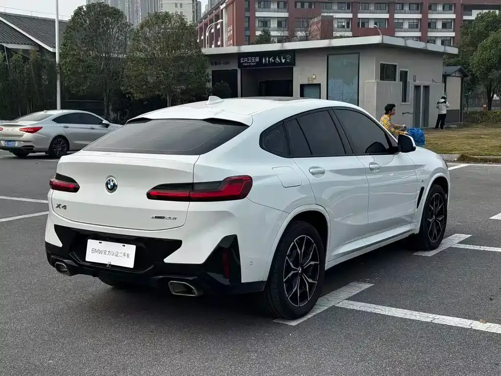 BMW X4 — фото 4