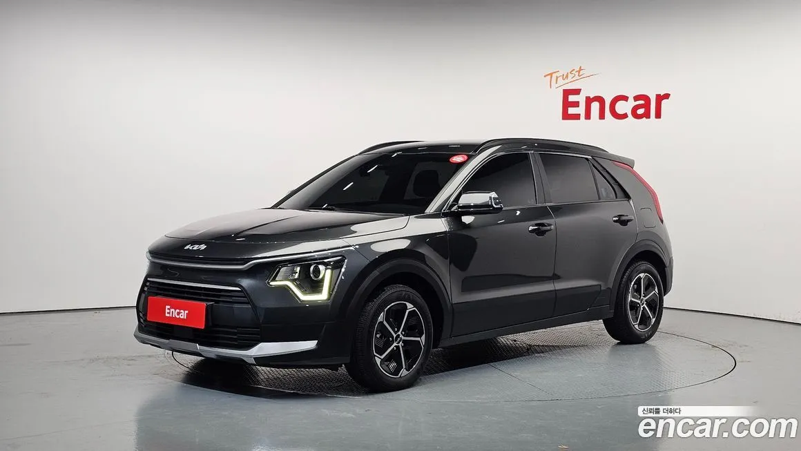 Kia Niro — фото 1