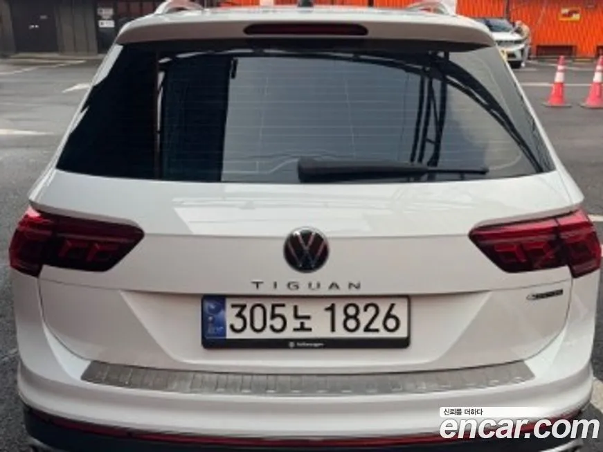 Volkswagen Tiguan — фото 4