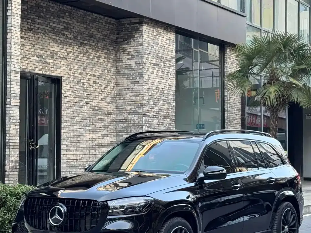 Mercedes-Benz GLS — фото 1