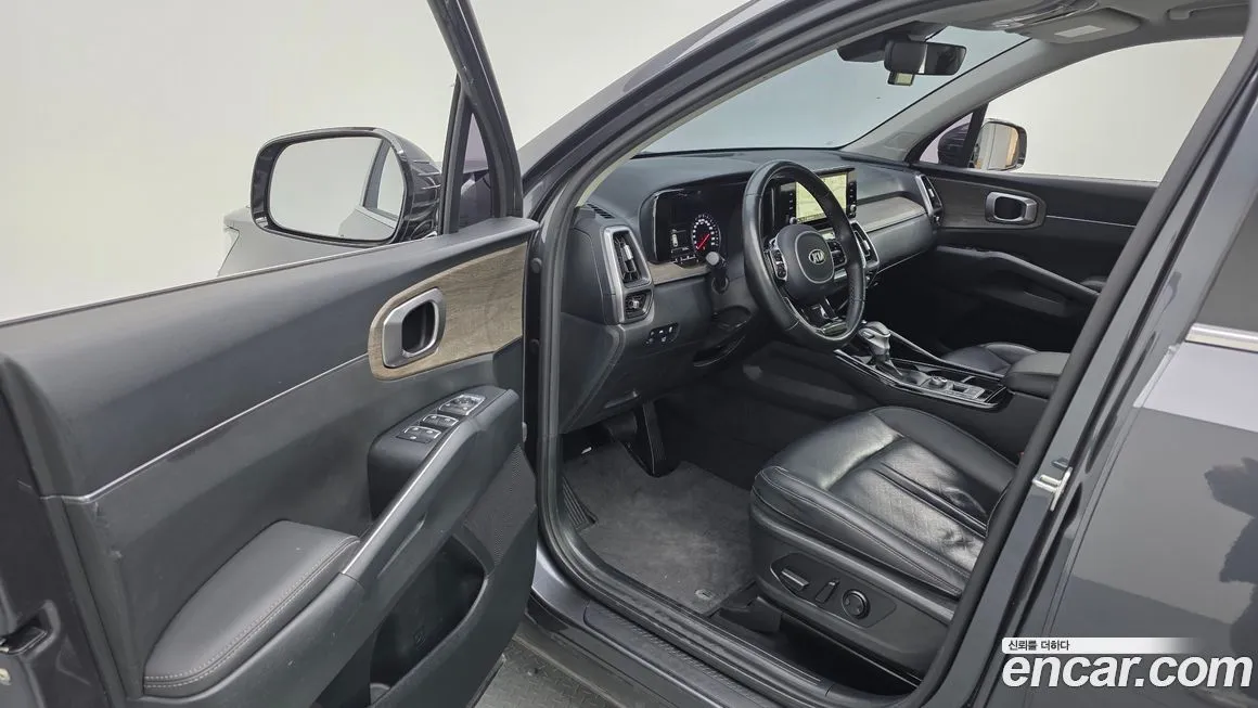 Kia Sorento — фото 6