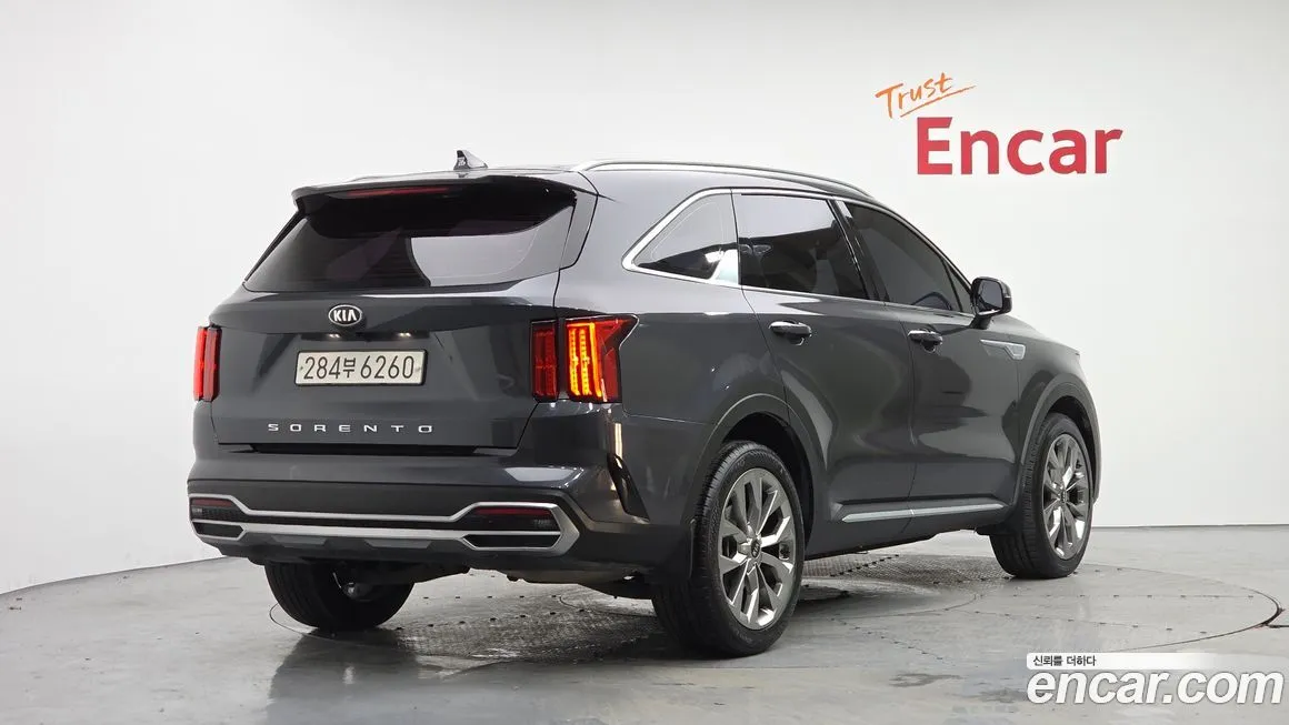 Kia Sorento — фото 4