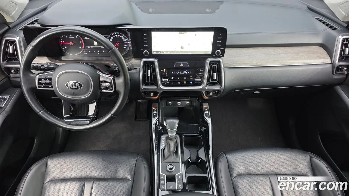 Kia Sorento — фото 10
