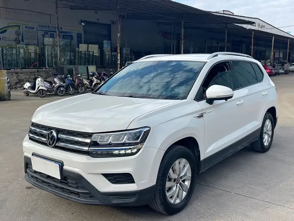 Volkswagen Tharu — фото 1