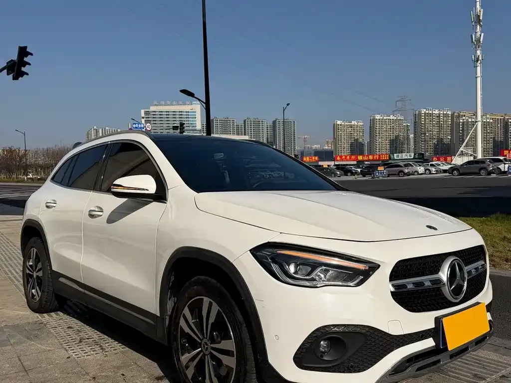 Mercedes-Benz GLA — фото 3