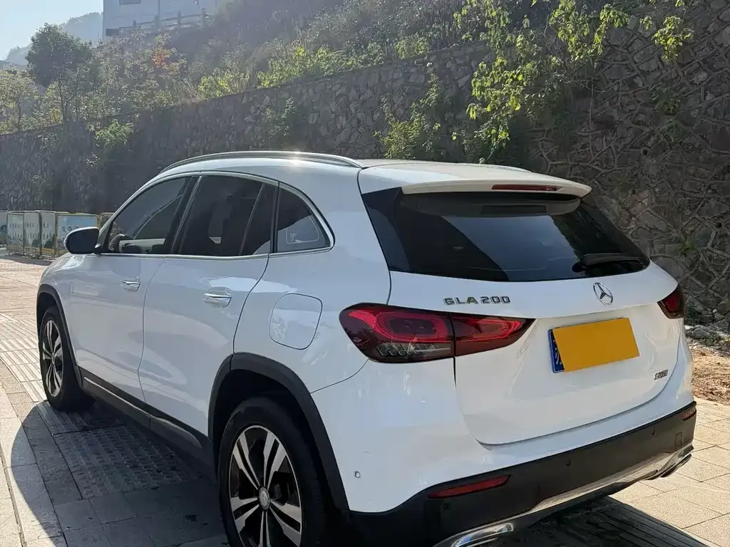 Mercedes-Benz GLA — фото 8