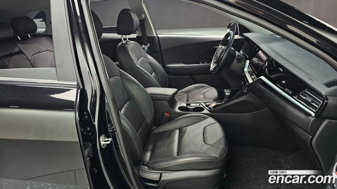 Kia Niro — фото 10