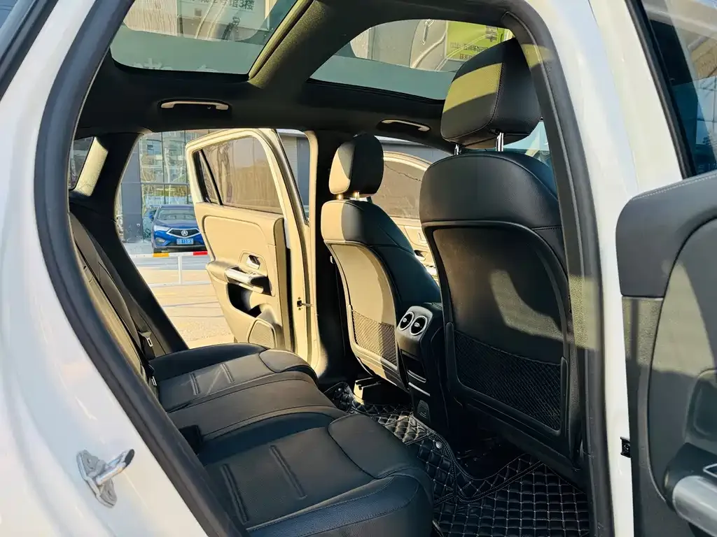 Mercedes-Benz GLA — фото 4