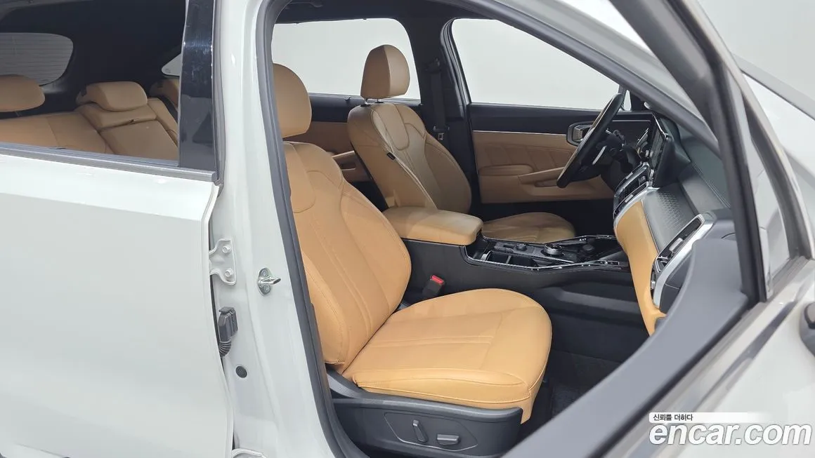 Kia Sorento — фото 10
