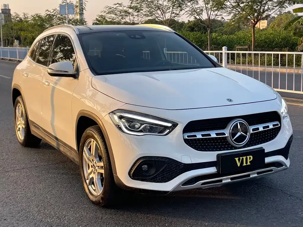 Mercedes-Benz GLA — фото 10