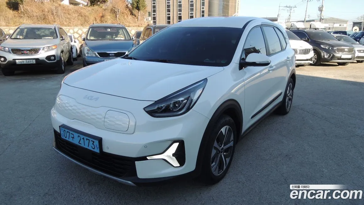 Kia Niro — фото 1