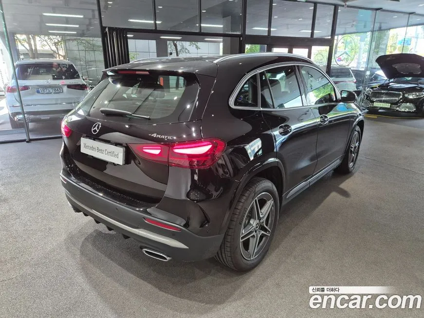 Mercedes-Benz GLA-Class — фото 10