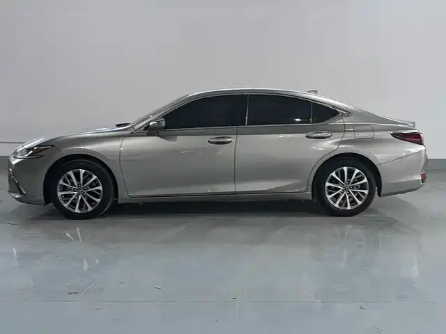 Lexus ES — фото 2