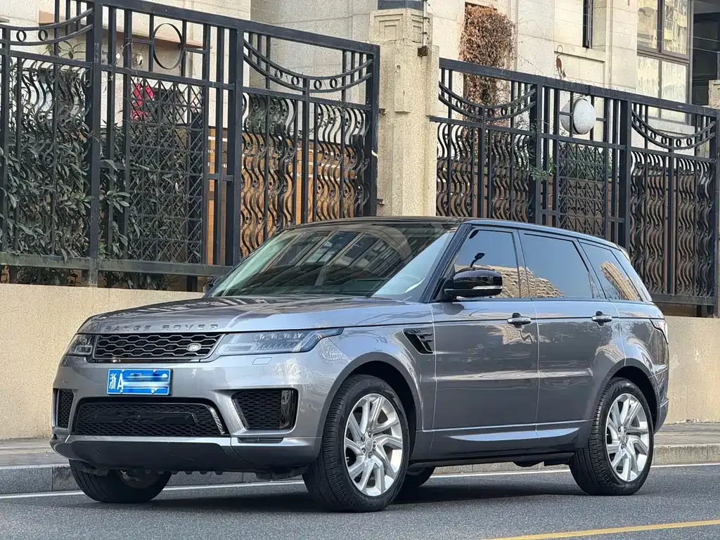 Land Rover Sport — фото 1