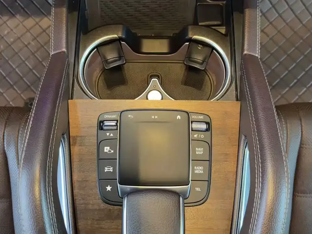 Mercedes-Benz GLS — фото 10