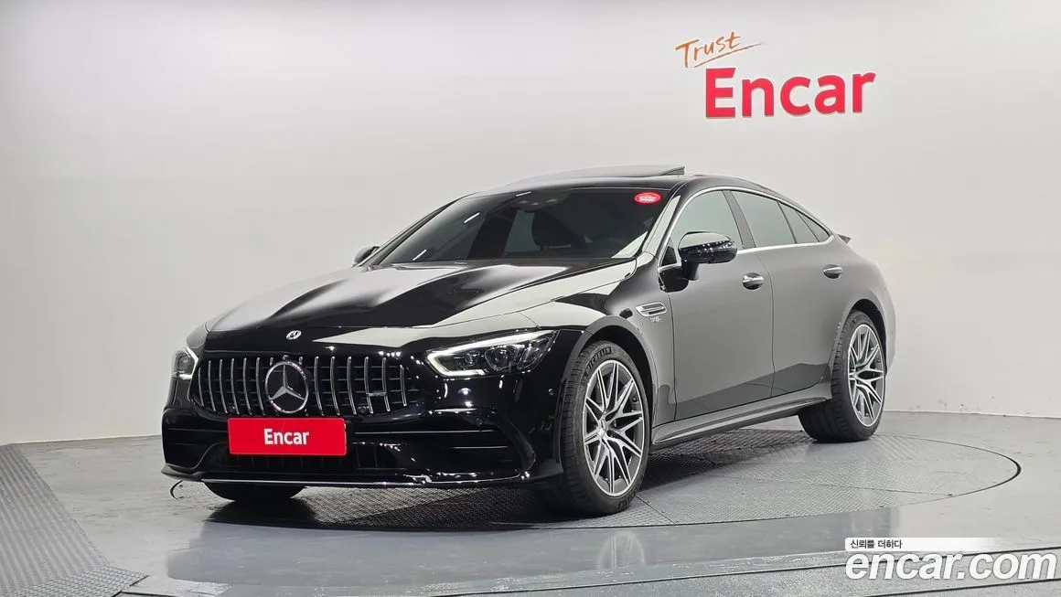 Mercedes-Benz AMG GT — фото 1