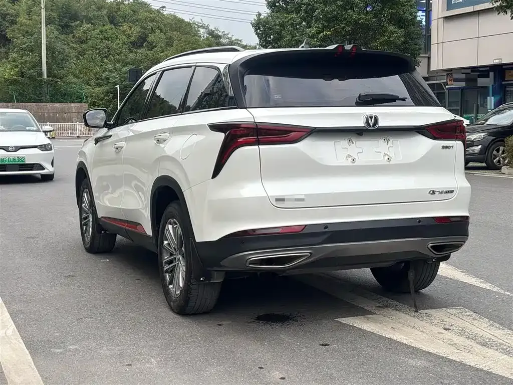 Changan CS75PLUS — фото 4