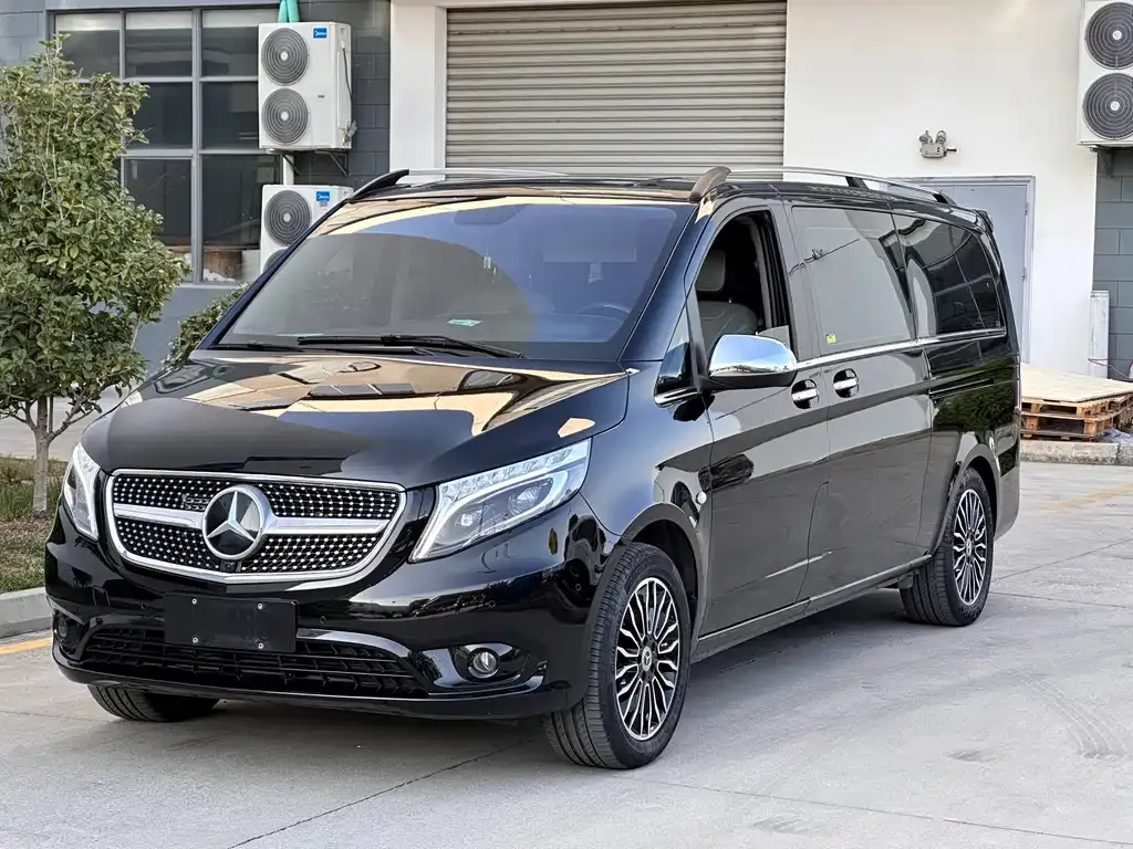 Mercedes-Benz Vito — фото 1