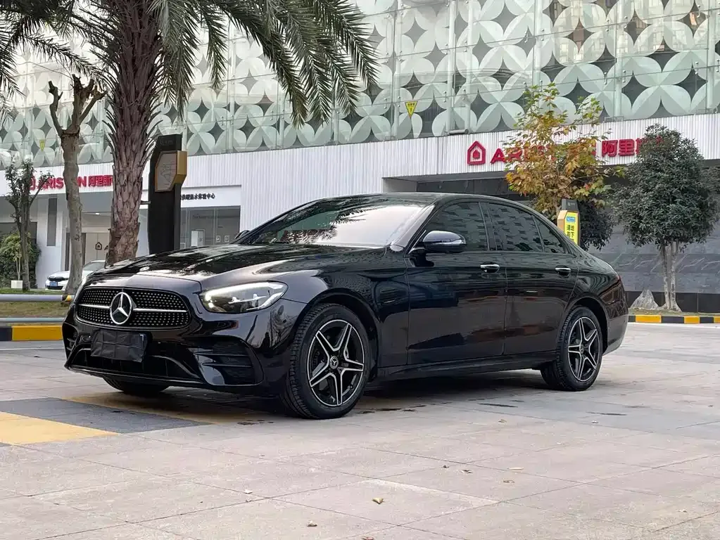 Mercedes-Benz E-Class (Import) — фото 1
