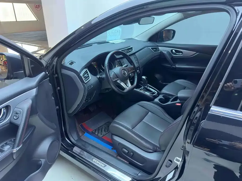 Nissan Qashqai — фото 10