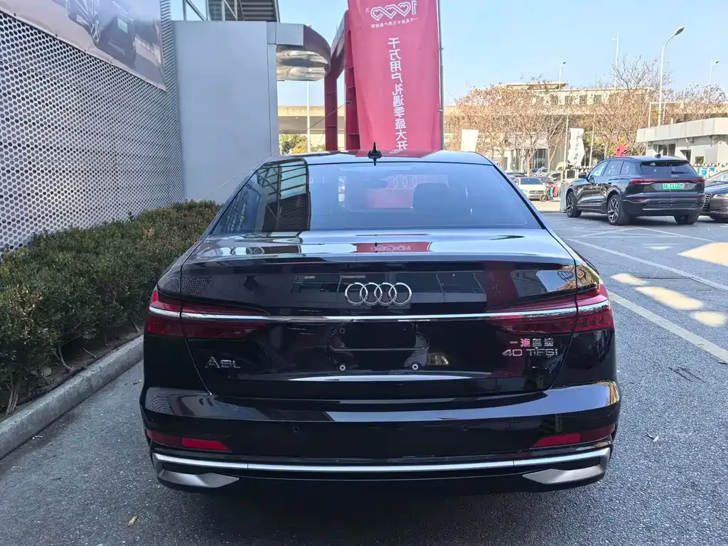 Audi A6L — фото 10