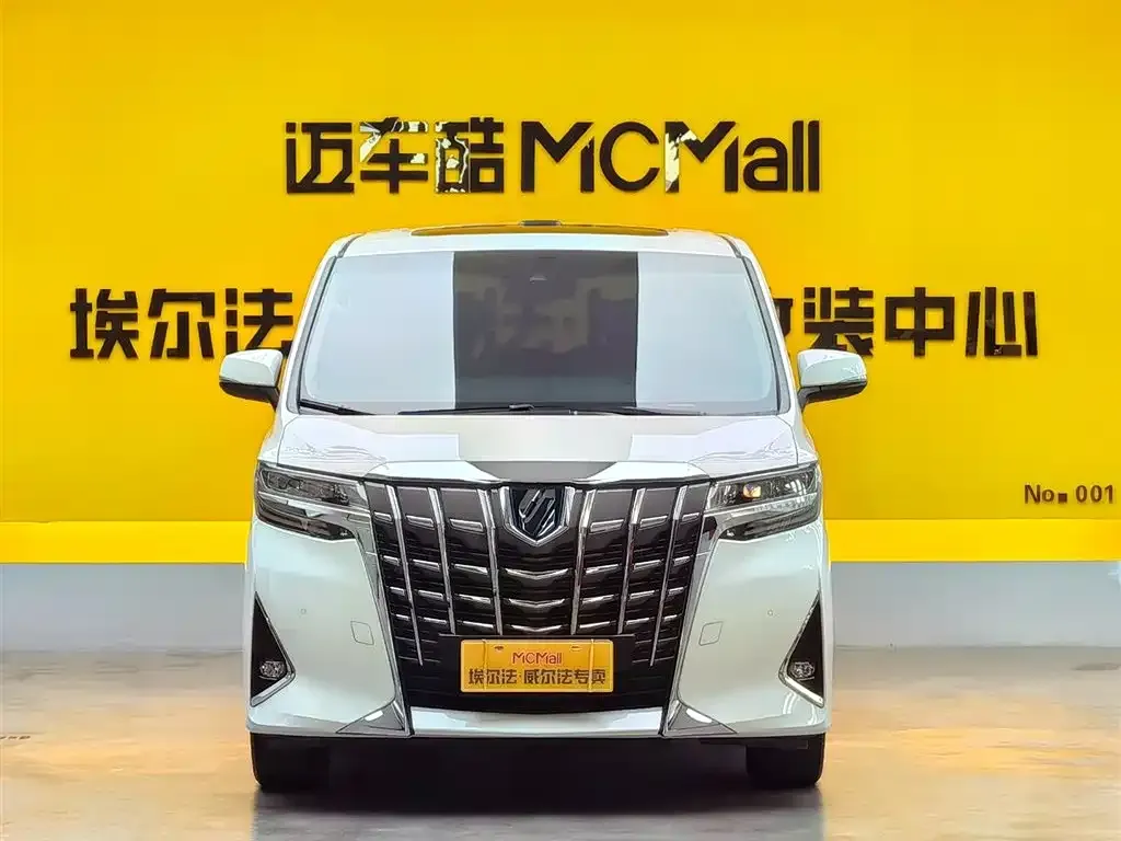 Toyota Alphard — фото 5